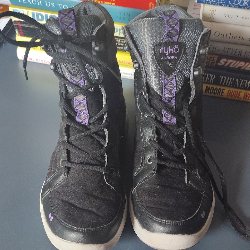 Ryka Aurora Women's Black and Purple Boots 9.5